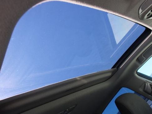 Used 2015 Toyota Prius Three w/ Solar Roof Package FWD image 18
