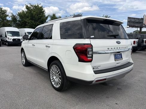 Used 2024 Ford Expedition Limited RWD image 5