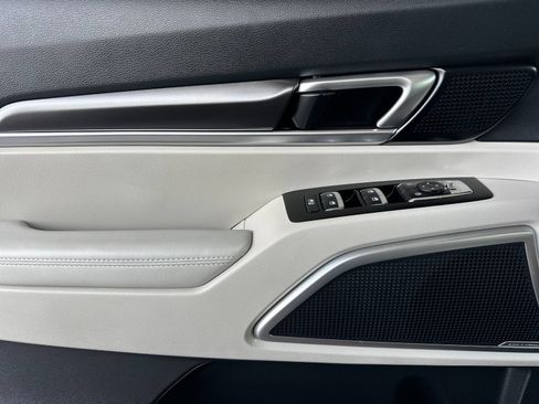 Certified 2025 Kia Telluride S FWD image 13