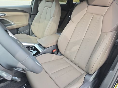 New 2025 Audi Q5 Premium Plus image 15