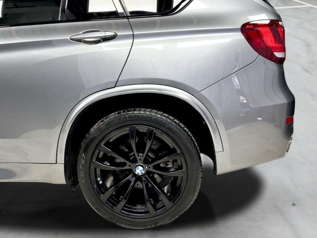 Used 2018 BMW X5 xDrive50i AWD/4WD image 46