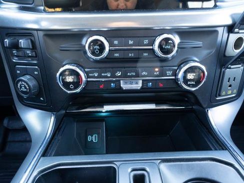 Used 2021 Ford F150 Lariat w/ Equipment Group 501A Mid image 24