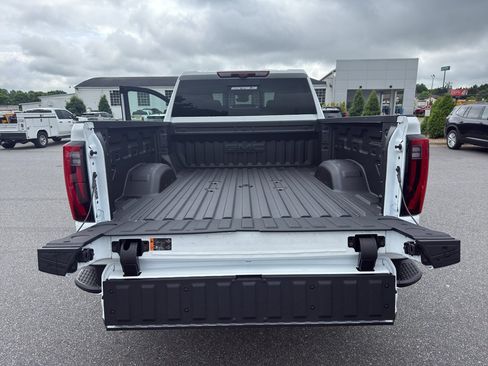 New 2026 GMC Sierra 2500 Denali w/ Technology Package AWD/4WD image 24
