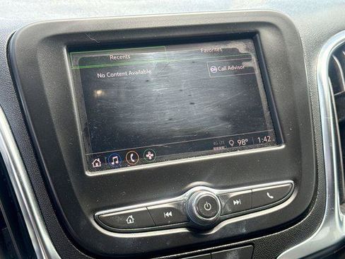 Used 2024 Chevrolet Equinox LT FWD image 19