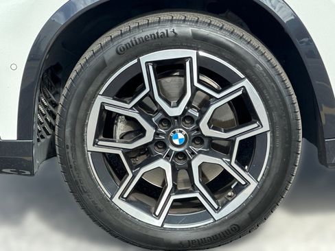Certified 2023 BMW X1 xDrive28i image 11