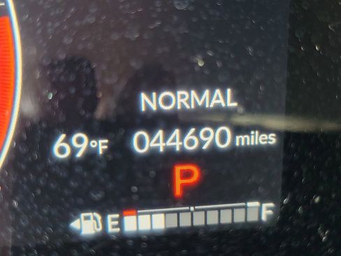 Used 2023 Honda CR-V EX-L image 8