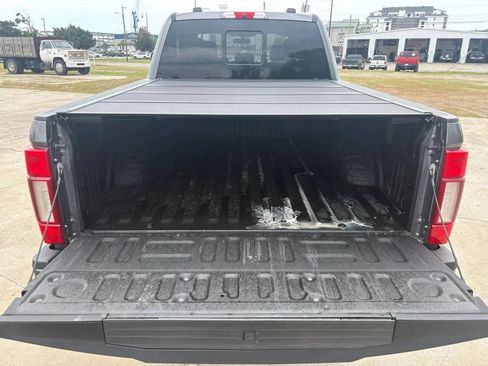 Used 2021 Ford F250 Platinum w/ FX4 Off-Road Package AWD/4WD image 5