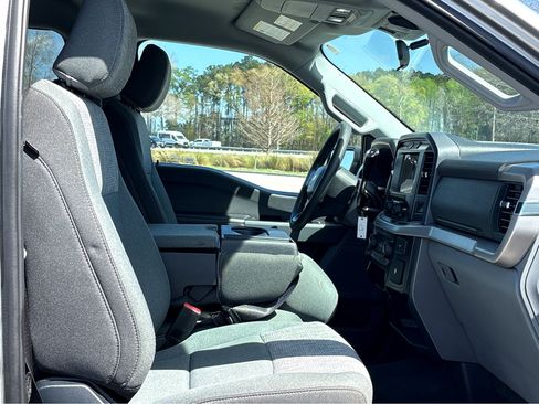 Used 2023 Ford F150 XLT image 8