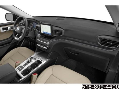 Used 2023 Ford Explorer Limited w/ Limited Technology Package AWD/4WD image 16