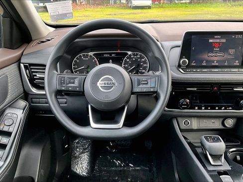 Used 2021 Nissan Rogue SV AWD/4WD image 7