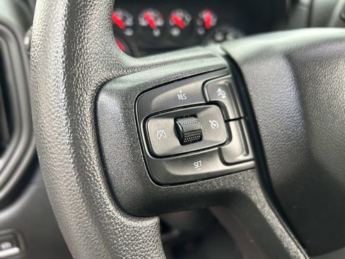 Used 2024 Chevrolet Silverado 1500 Custom image 24