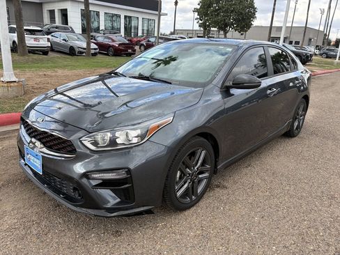 Used 2021 Kia Forte GT-Line image 3