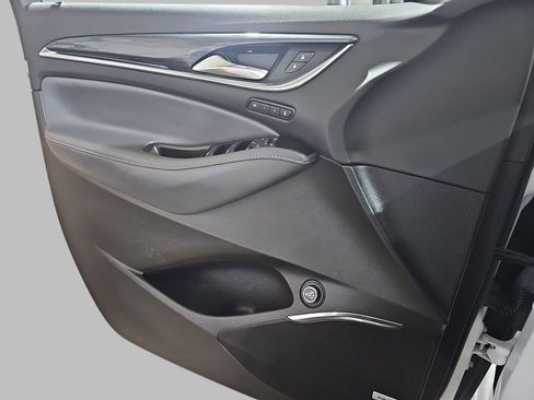 Certified 2024 Buick Enclave Premium image 33