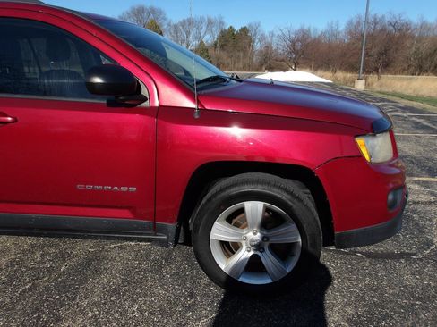 Used 2012 Jeep Compass Latitude w/ Sun/Sound Group image 28
