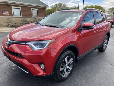 Used 2016 Toyota RAV4 XLE AWD/4WD image 7