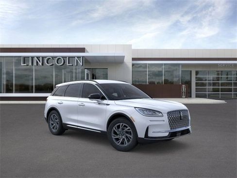 New 2026 Lincoln Corsair Premiere image 7