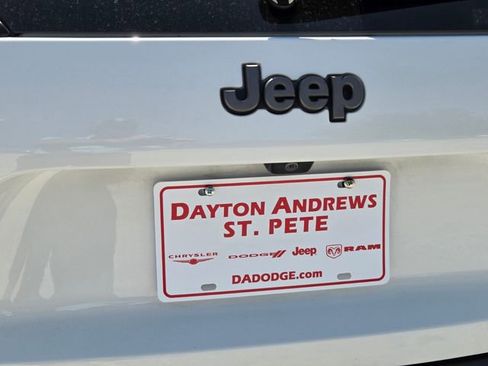 Certified 2019 Jeep Cherokee Trailhawk AWD/4WD image 10