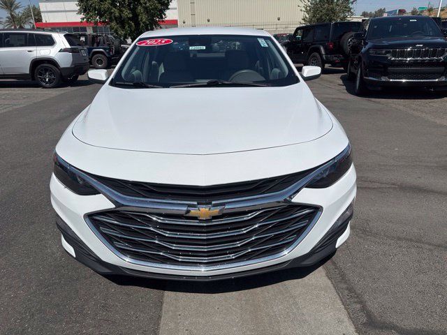 Used 2025 Chevrolet Malibu LT FWD image 9
