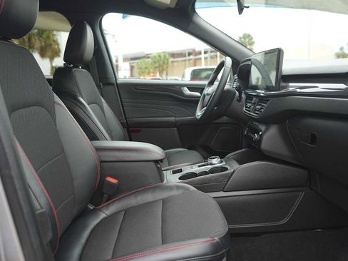 Used 2023 Ford Escape ST-Line w/ Tech Pack #1 FWD image 15