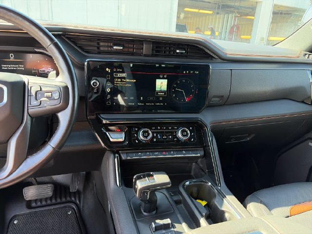 Used 2022 GMC Sierra 1500 AT4 w/ AT4 Preferred Package AWD/4WD image 18