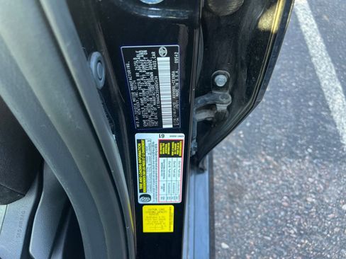 Used 2025 Toyota Camry LE image 29