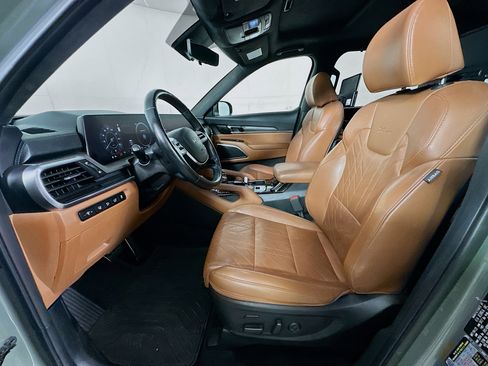 Used 2023 Kia Telluride SX Prestige X-Pro AWD/4WD image 13