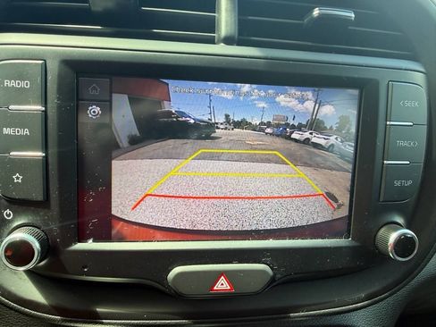 Used 2023 Kia Soul LX w/ Option Group 015 FWD image 18