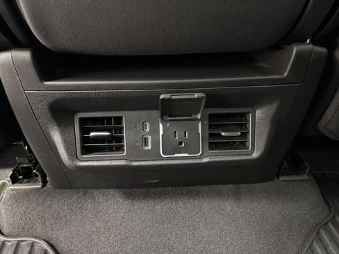 Used 2024 GMC Sierra 1500 Elevation AWD/4WD image 36