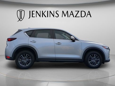 Used 2019 MAZDA CX-5 Sport FWD image 9