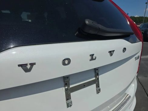 Used 2022 Volvo XC90 T6 Momentum w/ Advanced Package AWD/4WD image 10