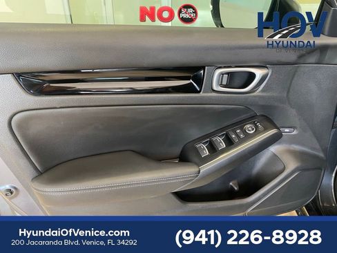 Used 2024 Honda Civic Touring image 24