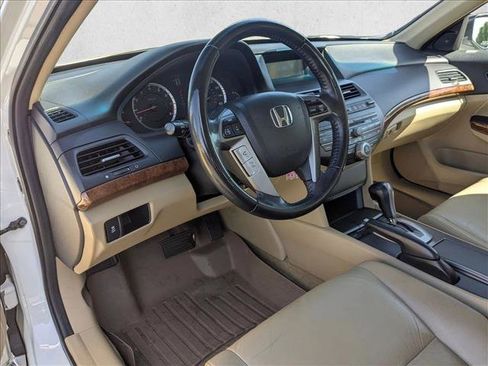 Used 2011 Honda Accord EX-L image 10