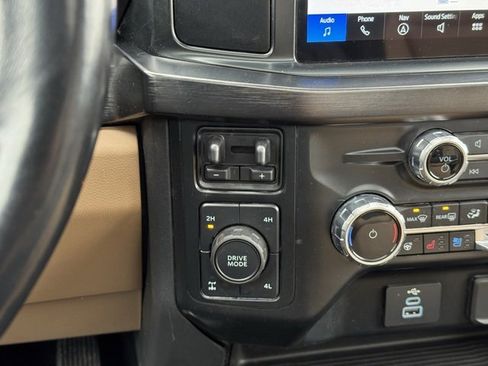 Certified 2023 Ford F350 Lariat w/ Chrome Package image 12