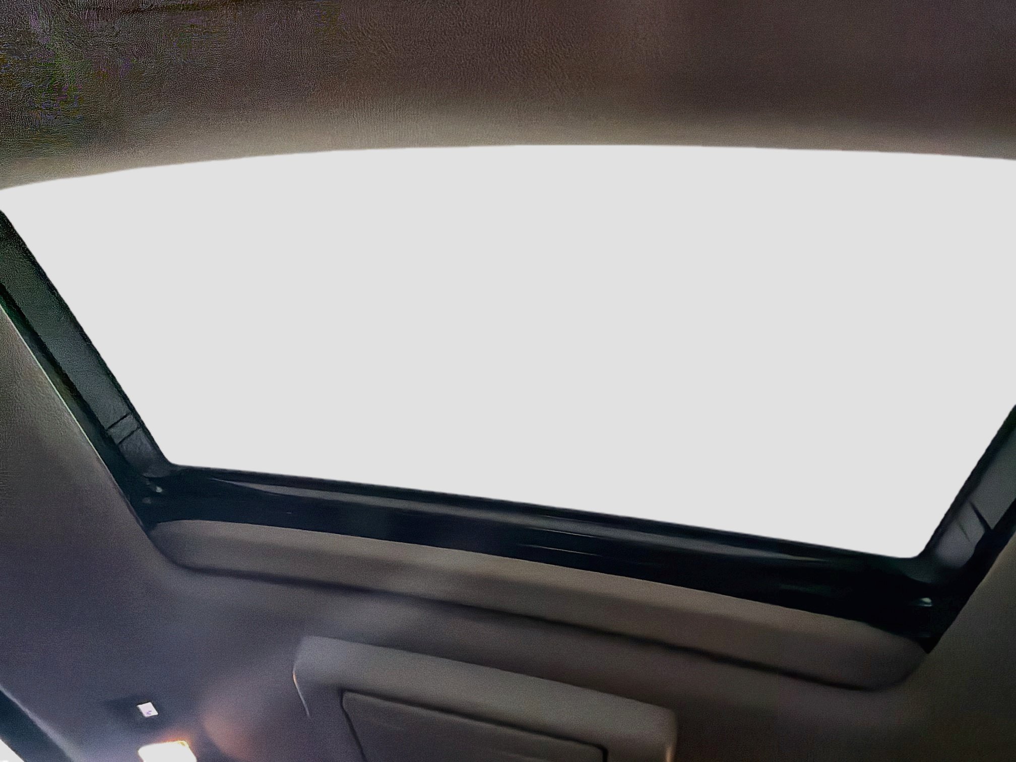 Used 2022 Honda Odyssey Elite image 25
