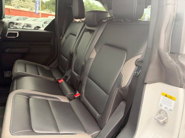 Used 2026 Ford Bronco Outer Banks AWD/4WD image 8