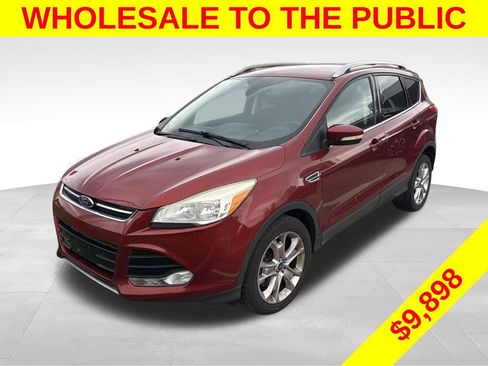 Used 2015 Ford Escape Titanium FWD image 2