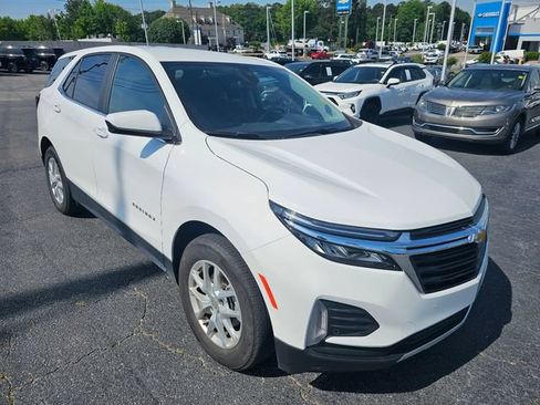 Used 2024 Chevrolet Equinox LT FWD image 1