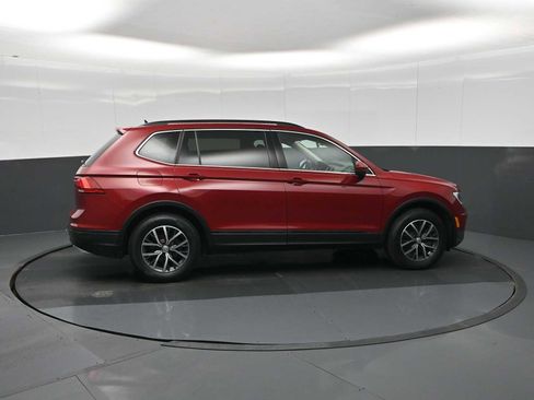 Used 2019 Volkswagen Tiguan SE image 9