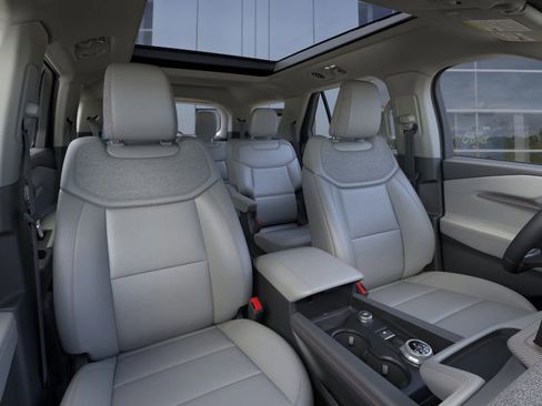 New 2026 Ford Explorer Active w/ Active Comfort Package image 47