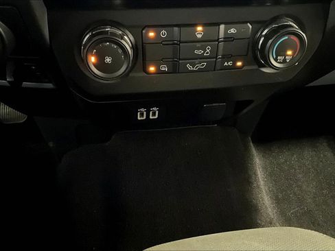 Used 2019 Ford F150 XLT w/ XTR Package image 10