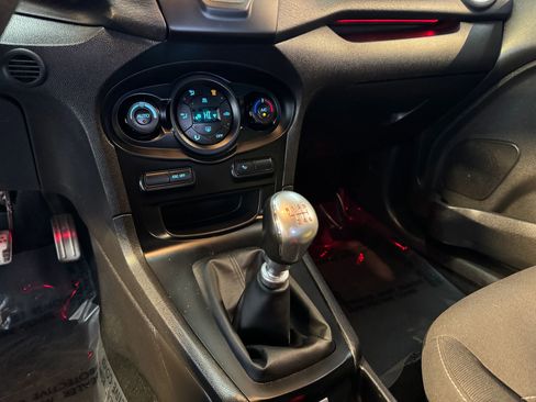 Used 2016 Ford Fiesta ST image 19