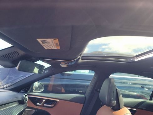 Used 2024 Mercedes-Benz C 300 Sedan image 8