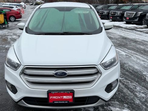 Used 2019 Ford Escape SE image 14