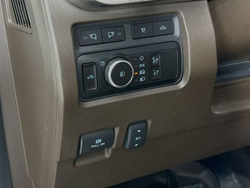 Used 2023 Ford F350 King Ranch image 10
