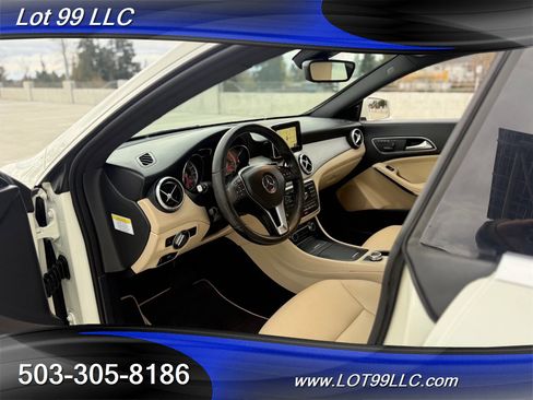 Used 2014 Mercedes-Benz CLA 250 image 31