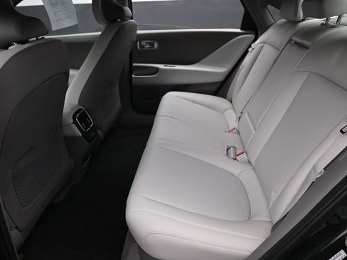 Used 2023 Hyundai Ioniq 6 SEL image 28