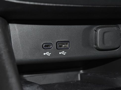 Used 2025 Buick Envista Avenir FWD image 14