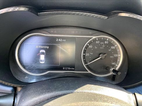 Used 2023 Nissan Versa SV image 15