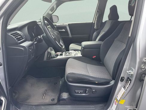 Used 2014 Toyota 4Runner SR5 RWD image 27