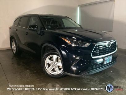 Certified 2023 Toyota Highlander LE